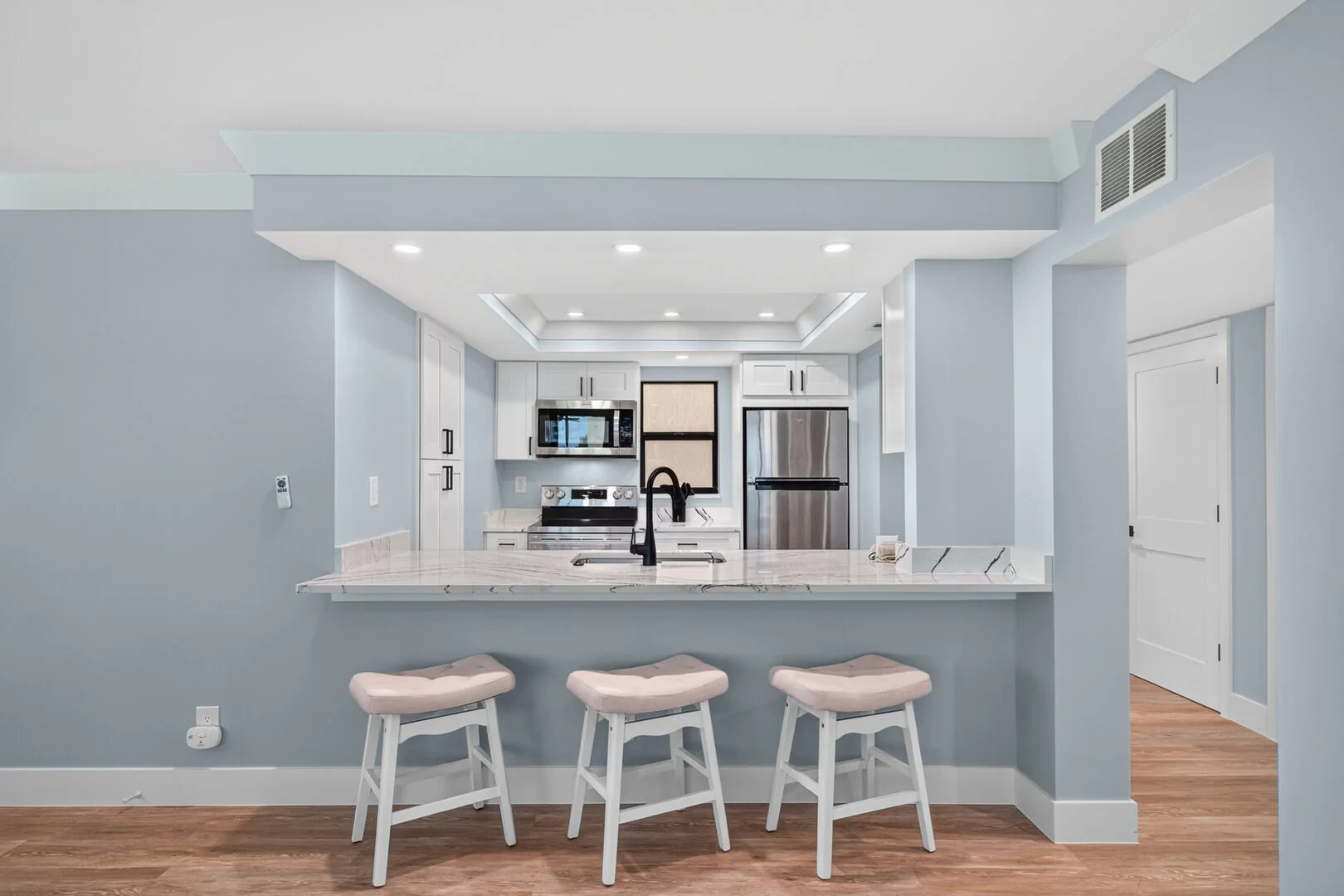 Kitchen breakfast bar with bar stools